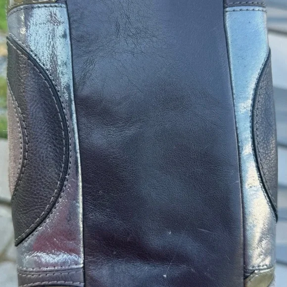 Authentic Coach Gray and Green Shoulder Bag with Metallic Hardware - Picture 8 of 8